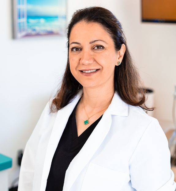 San Juan Capistrano prosthodontist Doctor Jinus Emrani