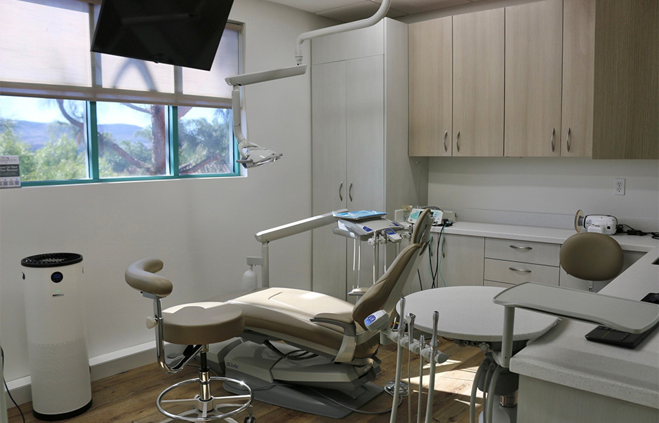 3 D C T cone beam digital x ray scanner